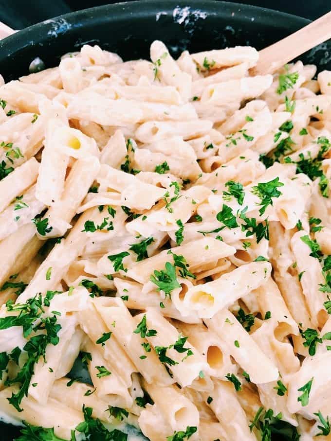 Alfredo cheese sauce pasta with parsley