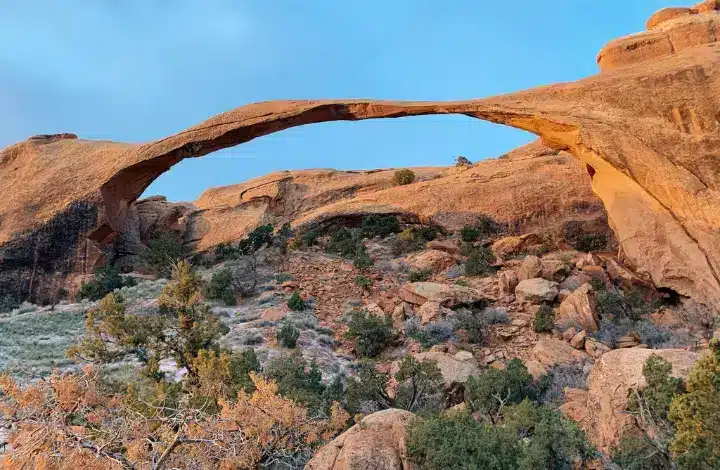 Hike Devil’s Garden Trail in Arches National Park